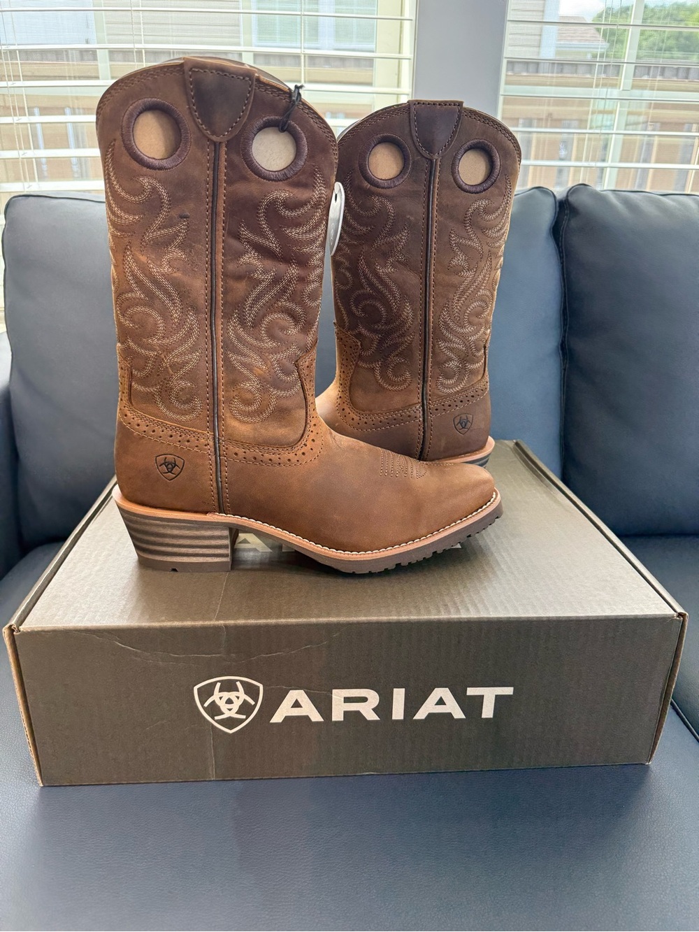 Ariat Hybrid Roughstock Cowboy Boots Square Toe Leather Men Size 7 D Medium